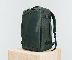 Active Convertible Backpack 45L in Forest Green
