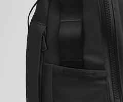 Active Daypack 20L in Jet Black