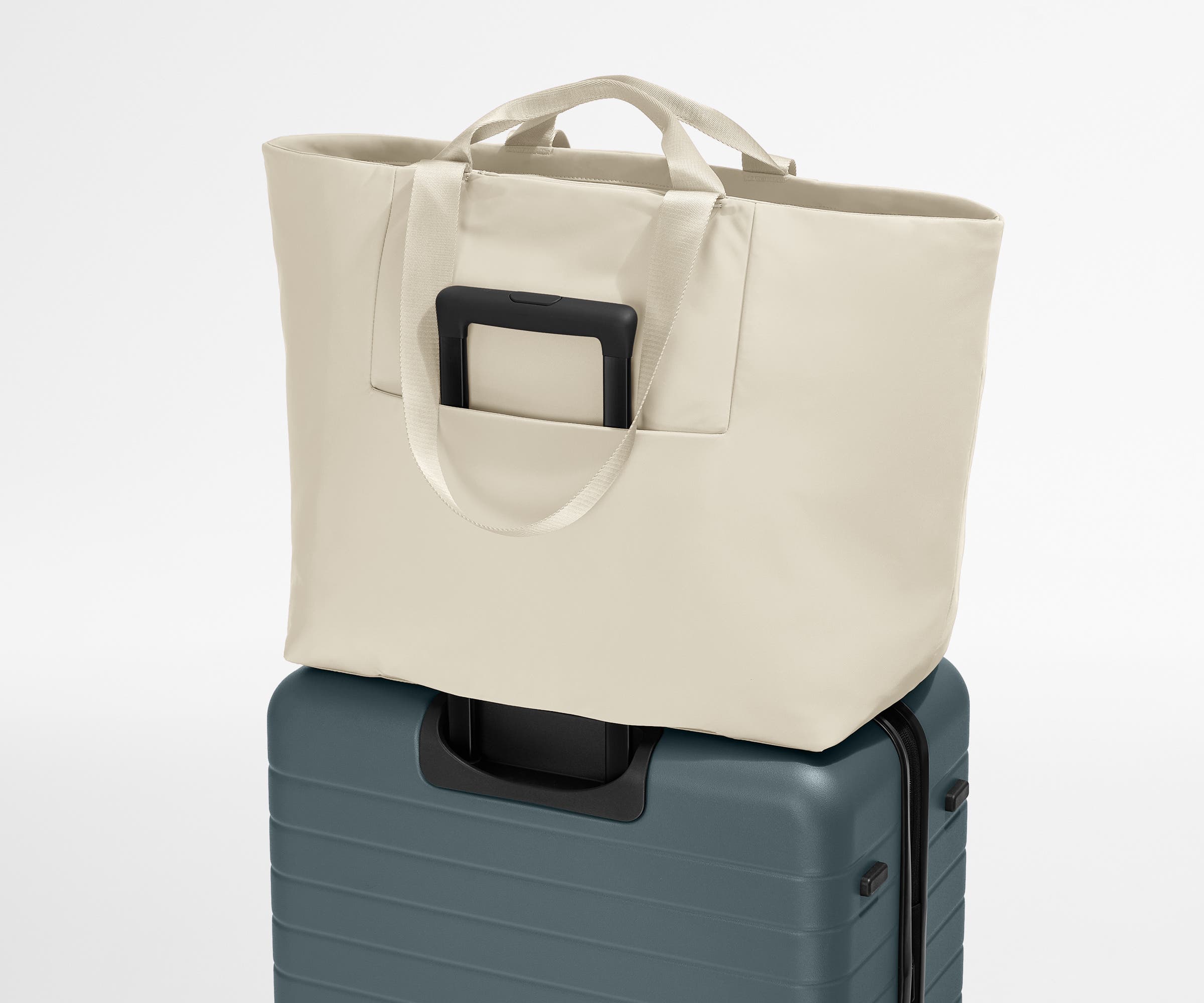 Large Featherlight Tote in Salt White