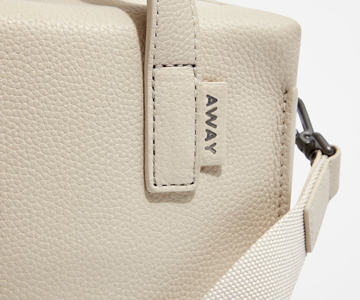 Mini Everywhere Bag in Cream White