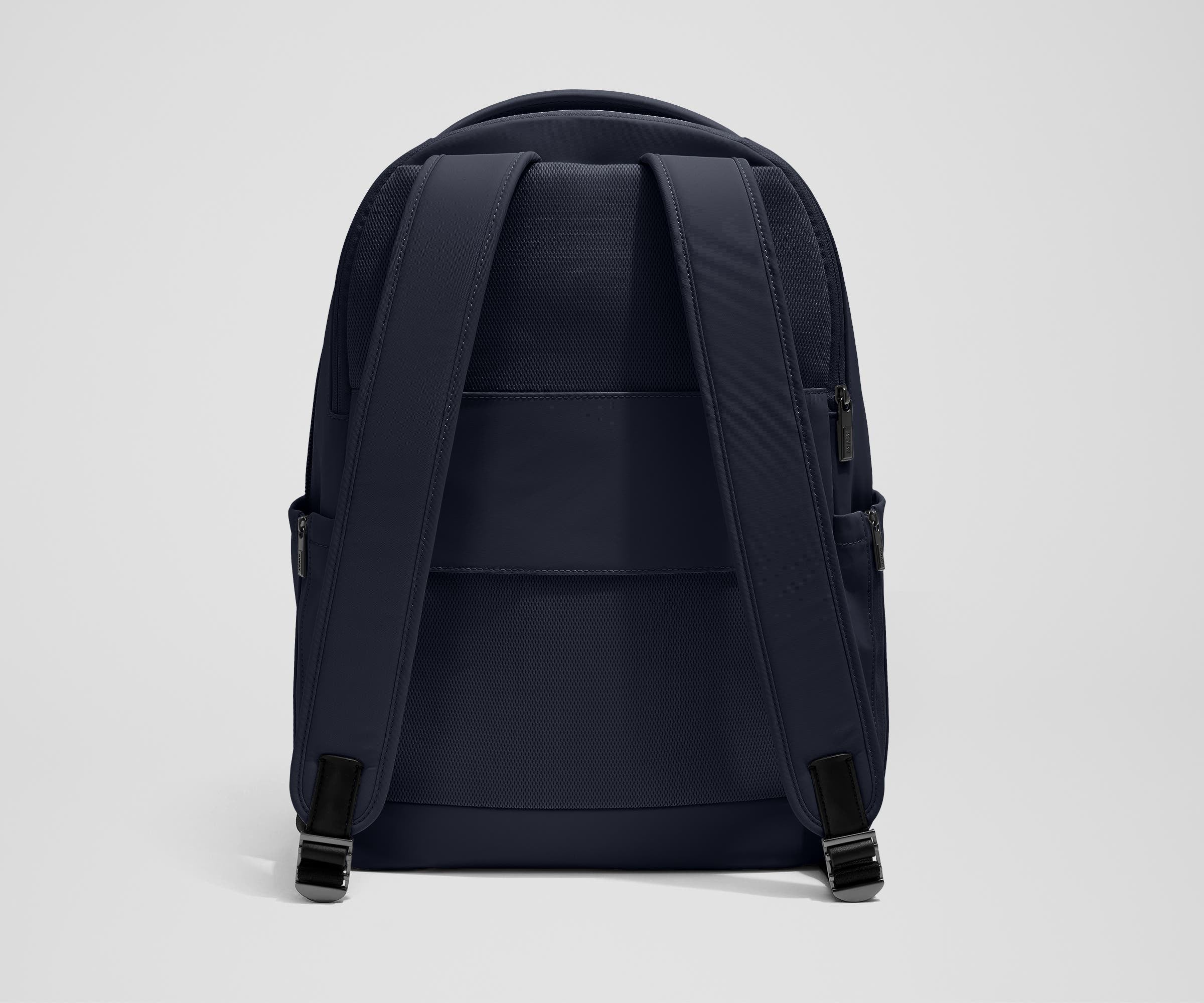 The Commuter Backpack in Navy Blue