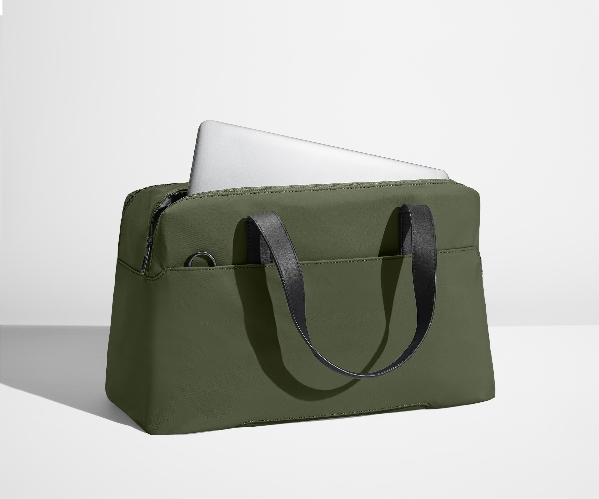 The Overnight Bag in Olive Green