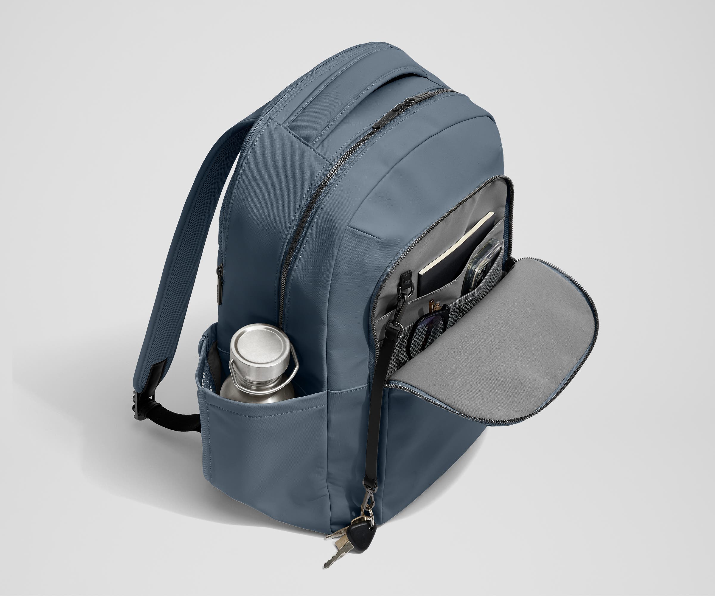 The Commuter Backpack in Coast Blue
