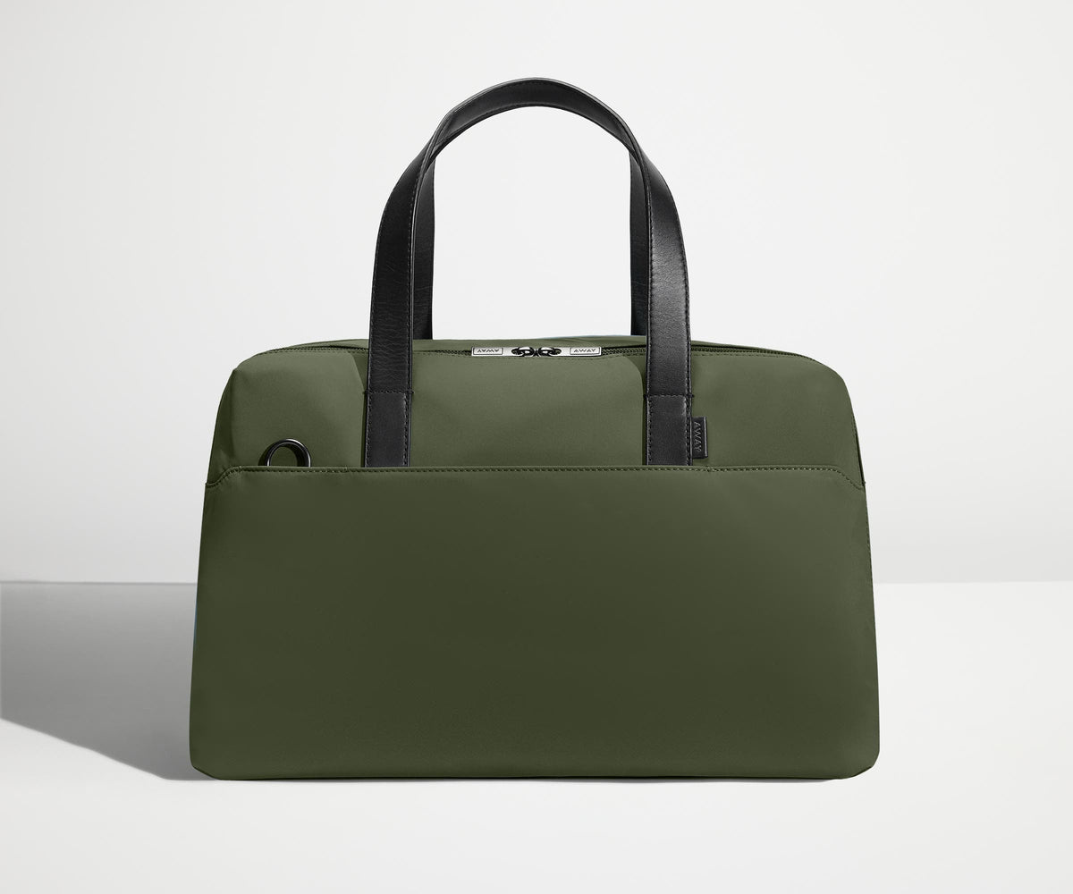The Overnight Bag in Olive Green