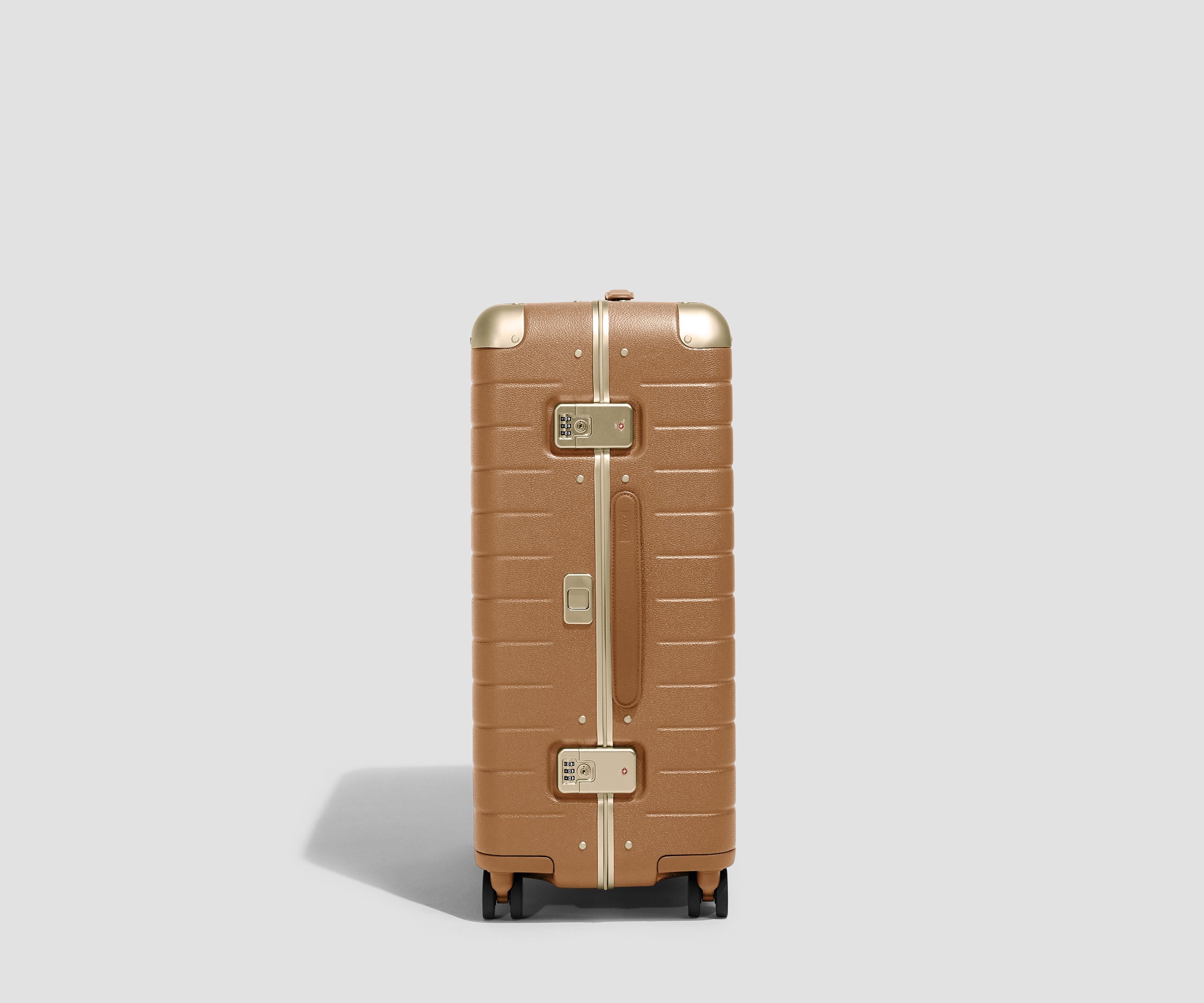 The Aluminum Edge Medium in Cognac Brown