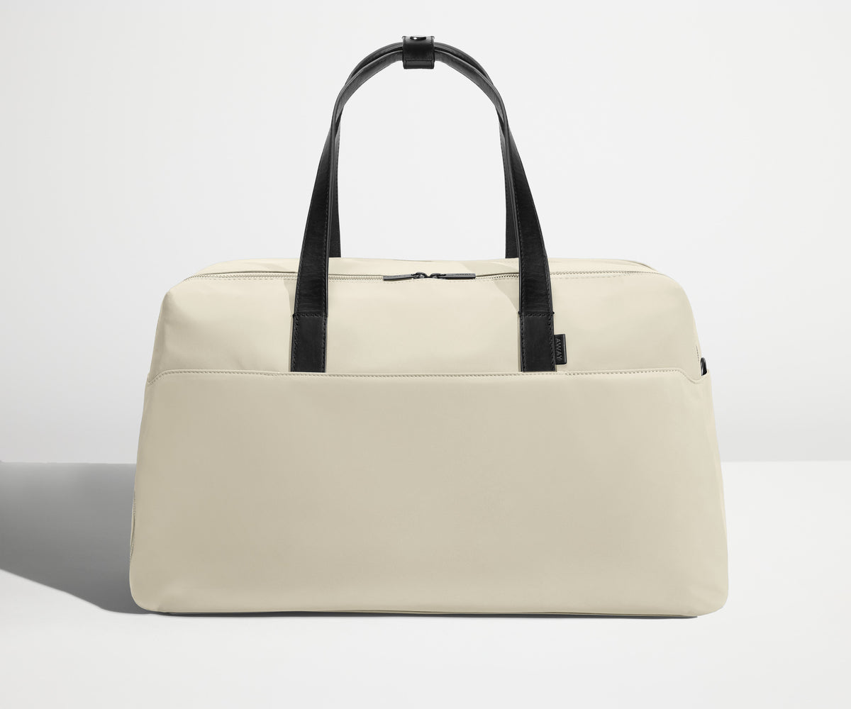The Weekender in Salt White