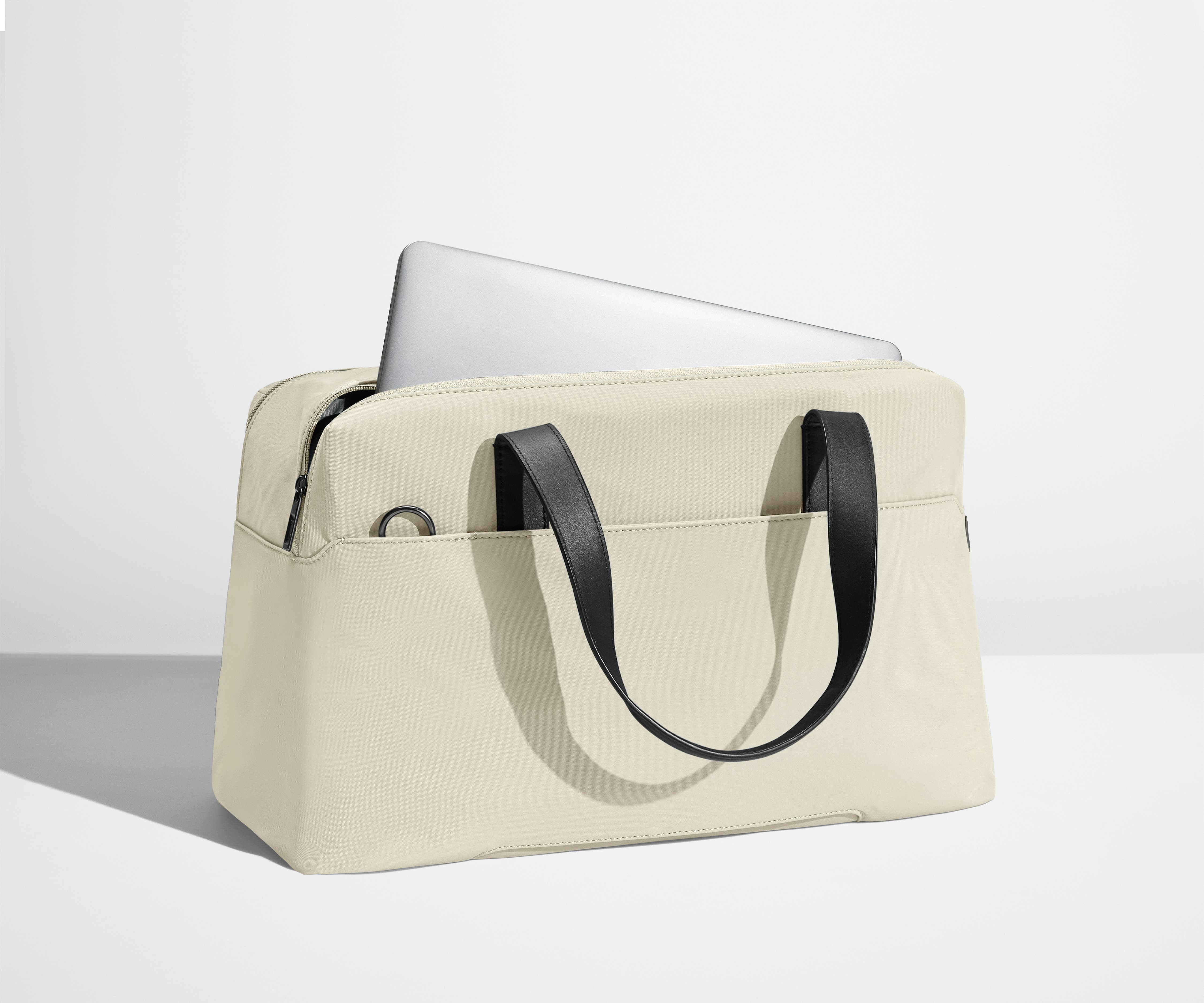 The Overnight Bag in Salt White
