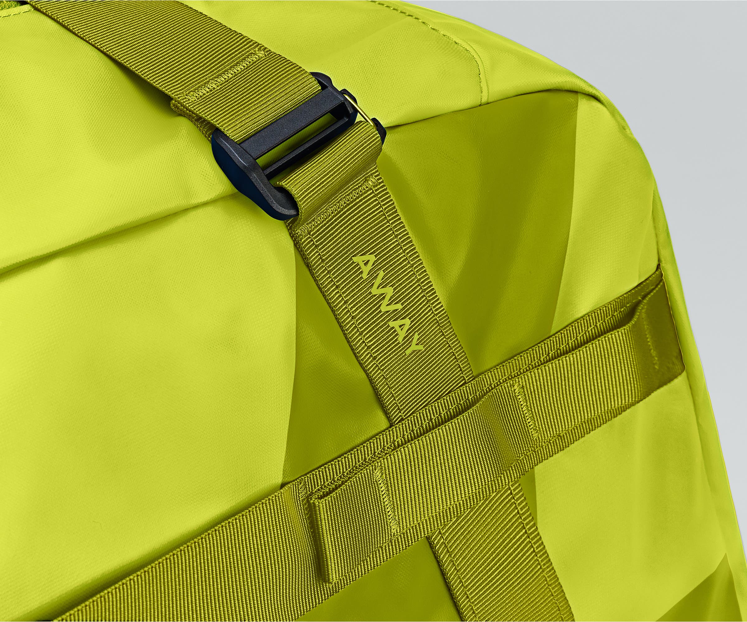 Active Duffle 55L in Atomic Celery