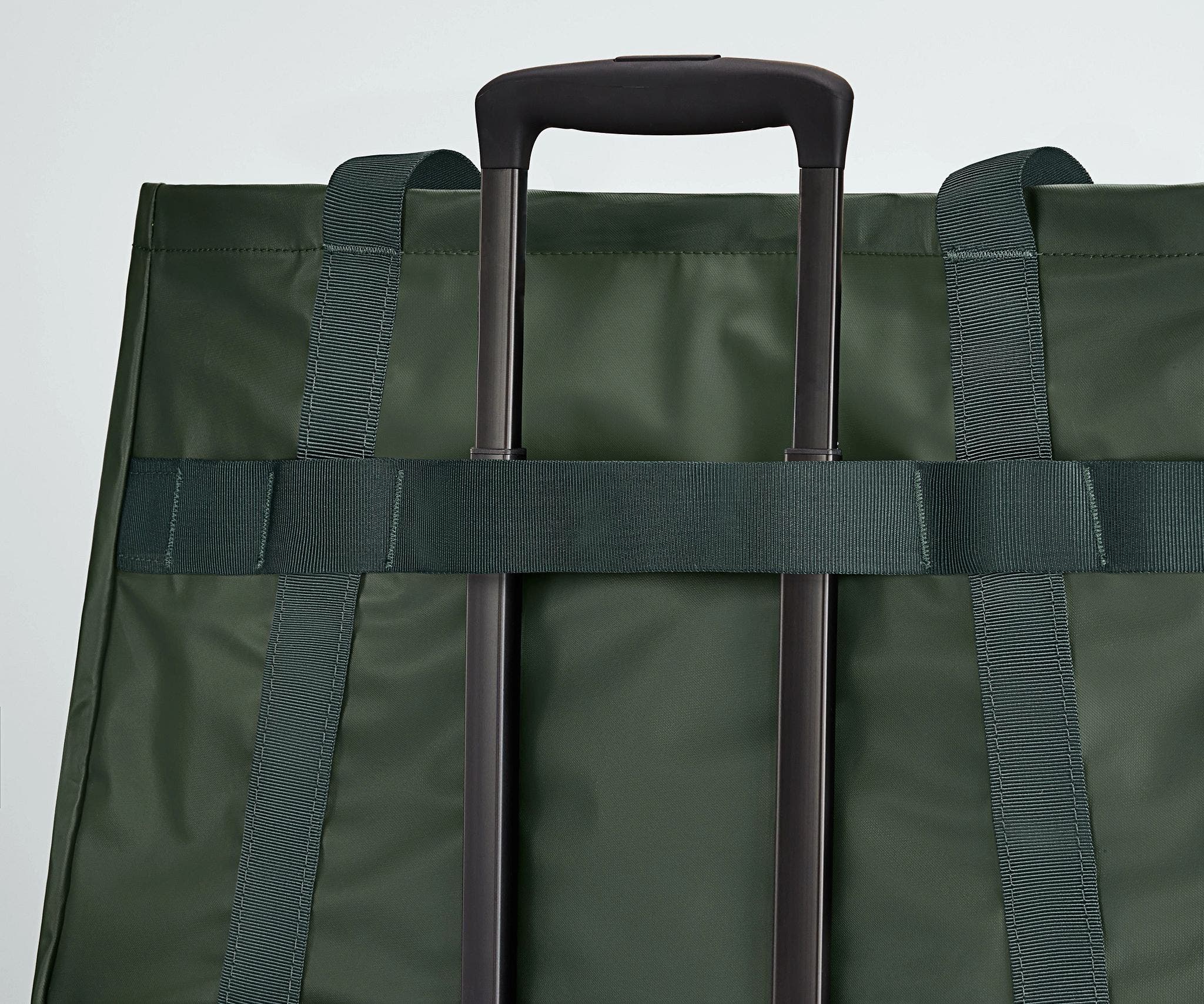 Active Tote 45L in Forest Green