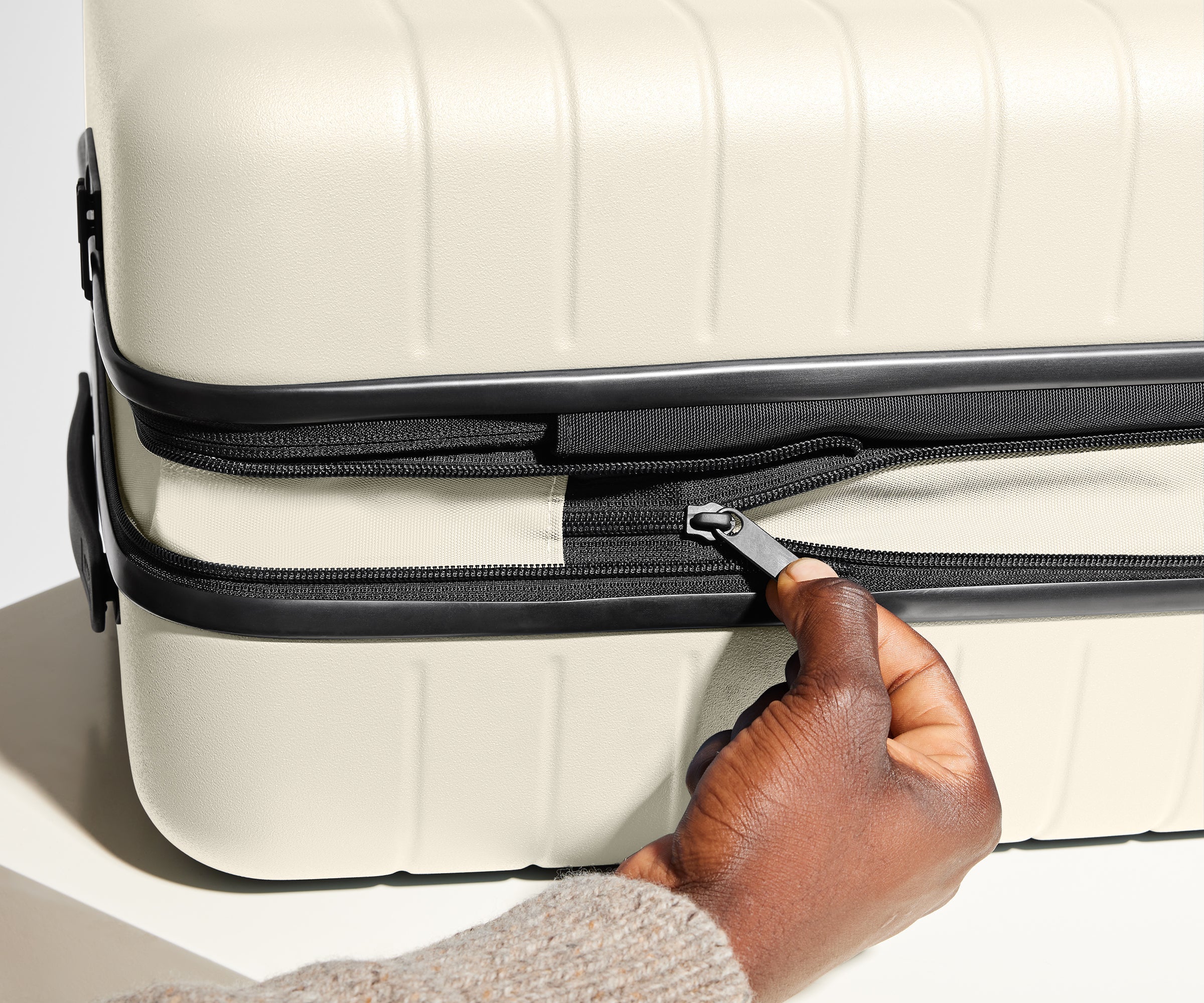 The Carry-On Flex in Salt White