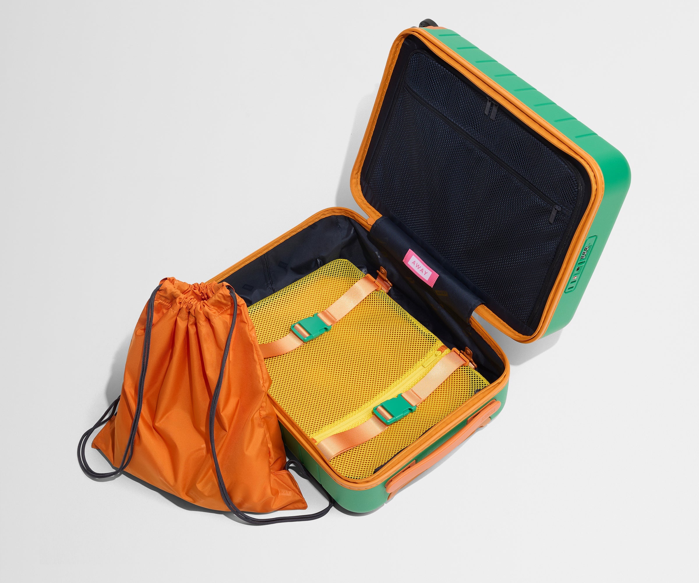 The Kids Carry-On in Froggy Green