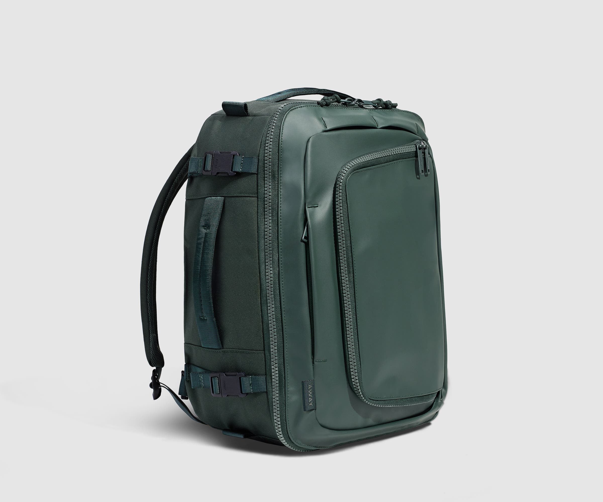 Active Convertible Backpack 25L in Forest Green