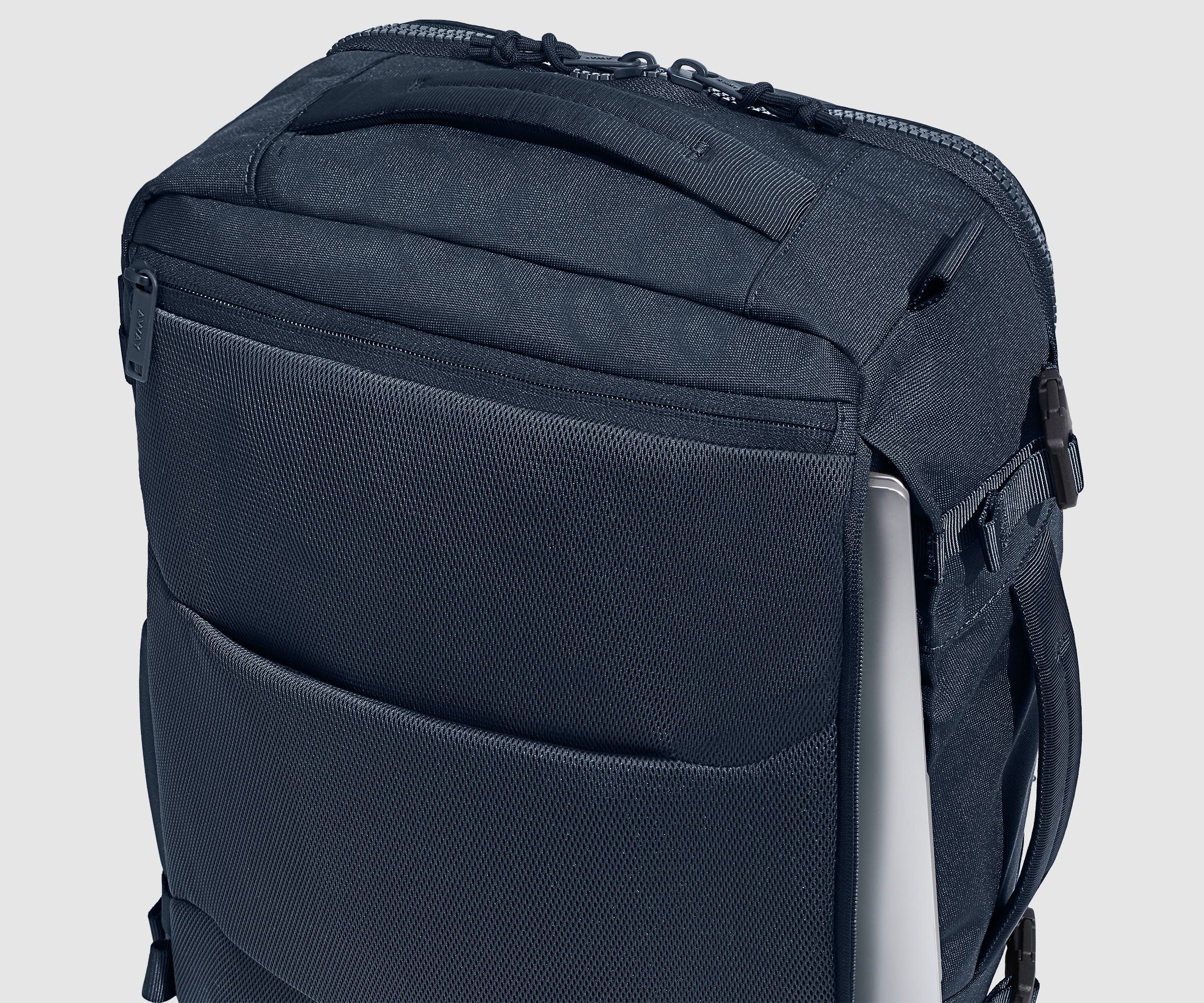 Active Convertible Backpack 25L in Navy Blue
