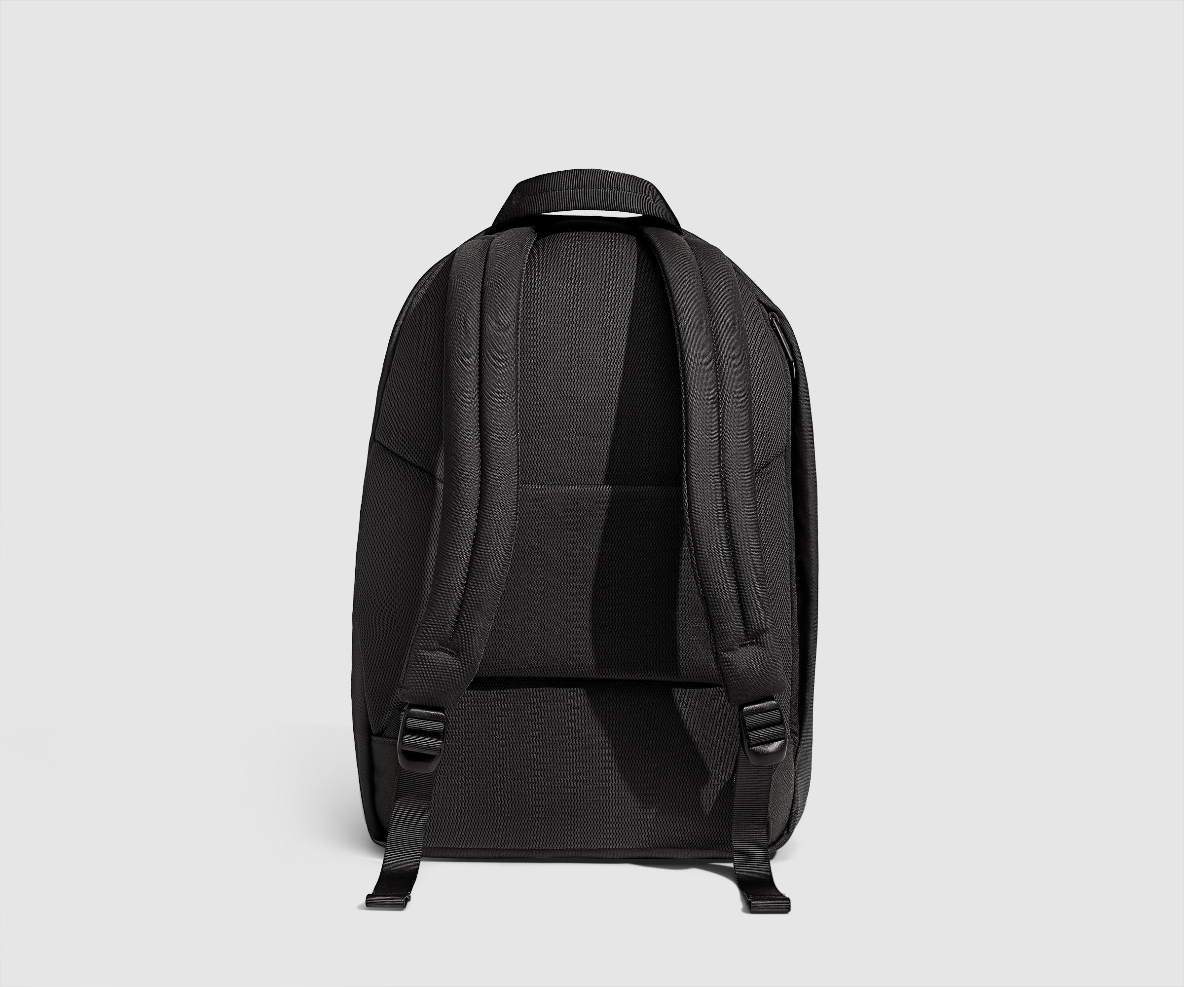 Active Backpack 26L in Jet Black