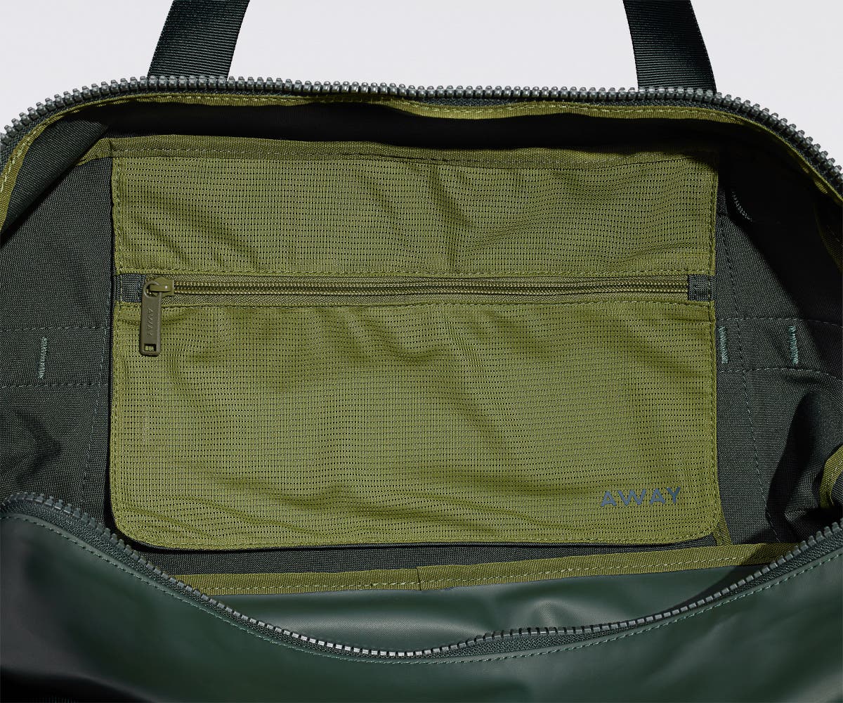 Active Duffle 40L in Forest Green