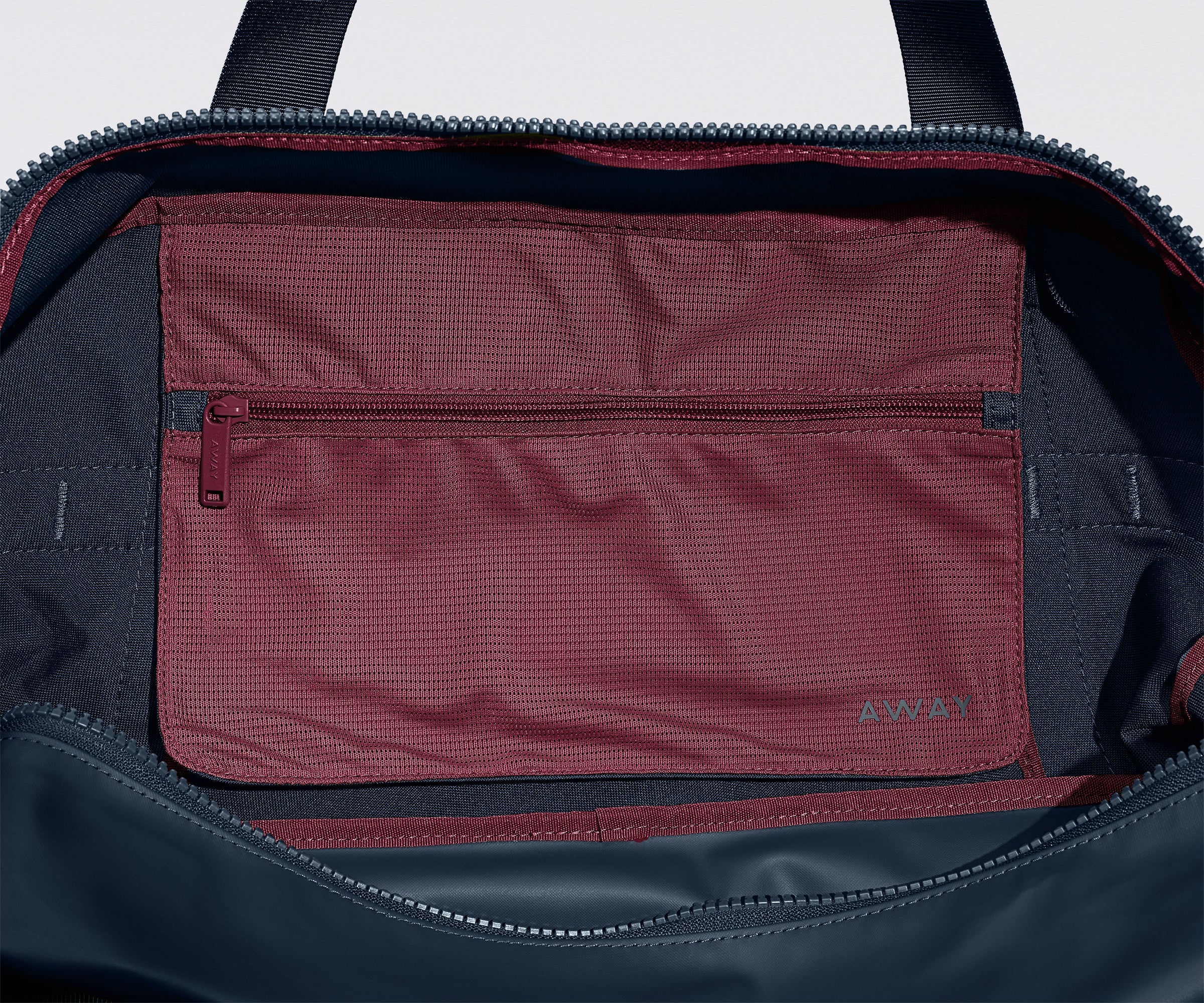 Active Duffle 40L in Navy Blue