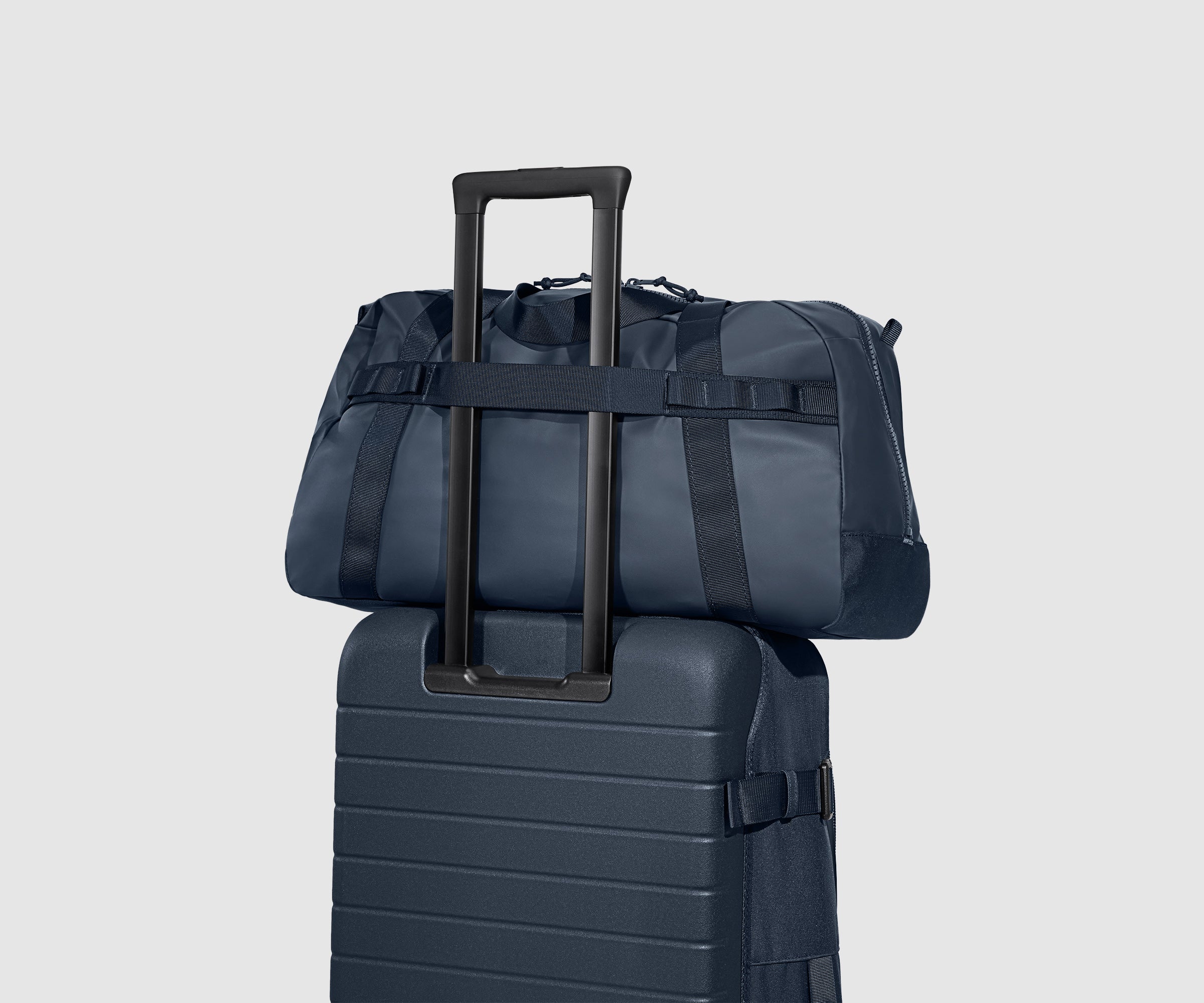 Active Duffle 40L in Navy Blue