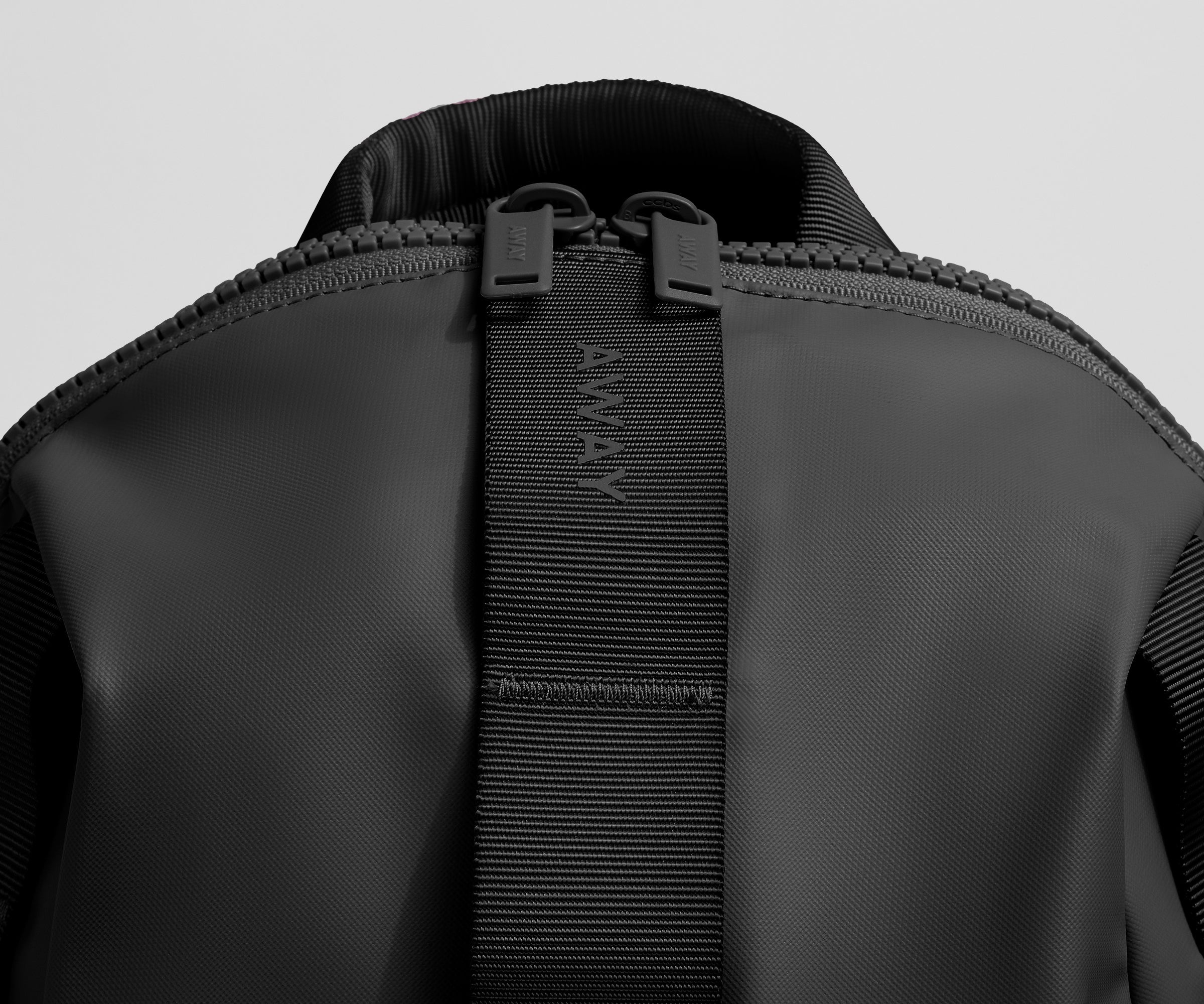 Active Daypack 20L in Jet Black