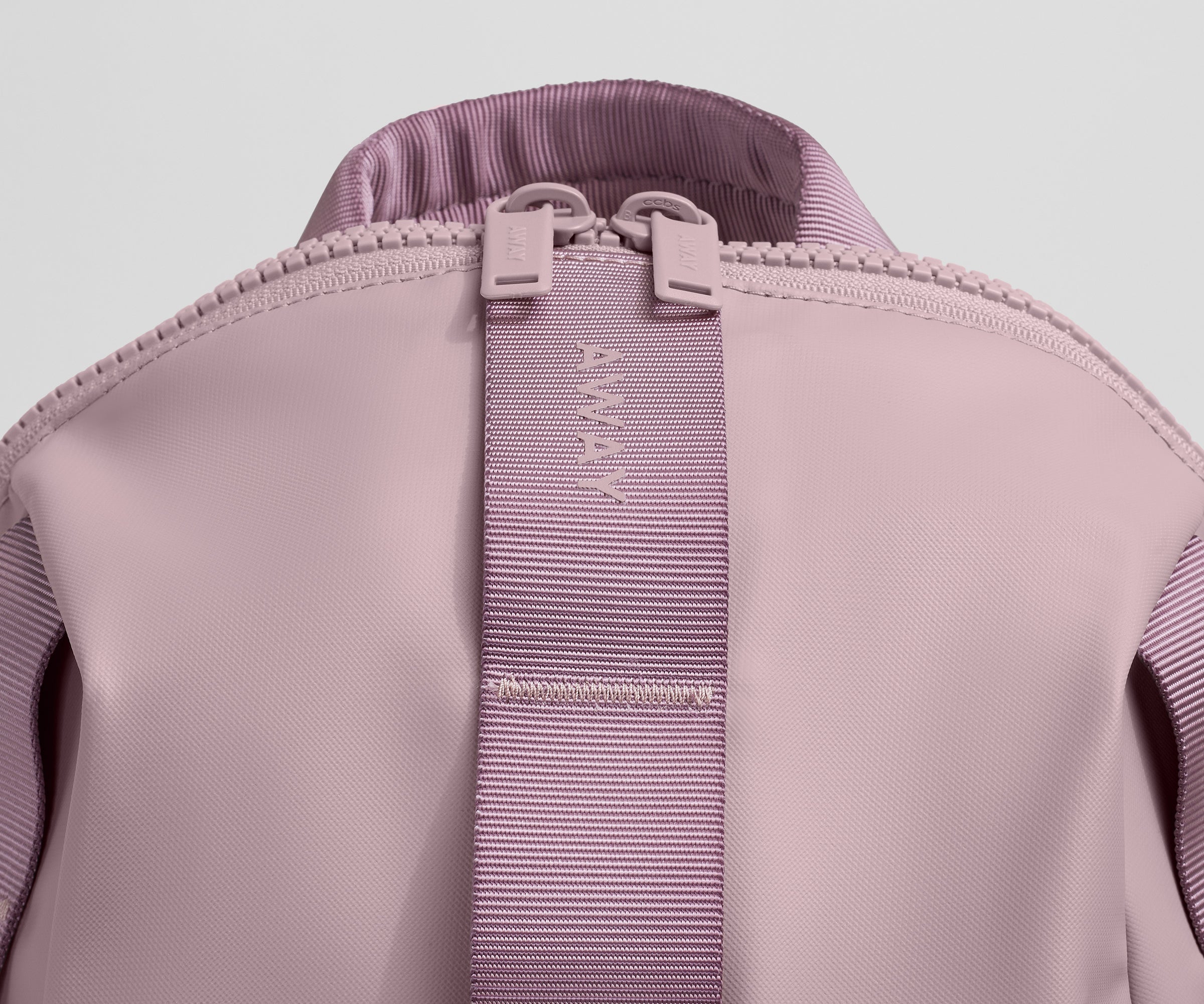 Active Daypack 20L in Meadow Mauve