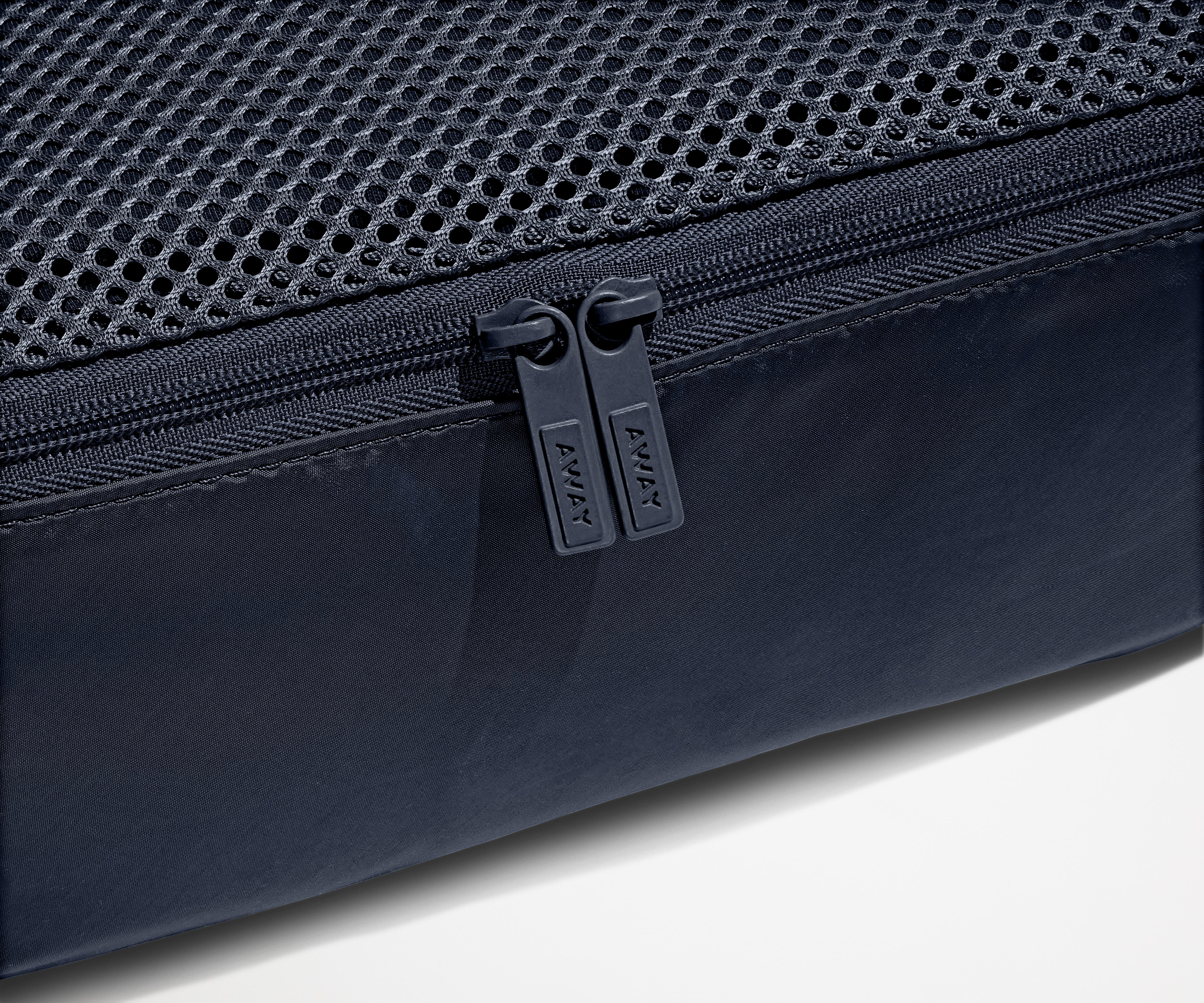 The Insider Packing Cubes in Navy Blue