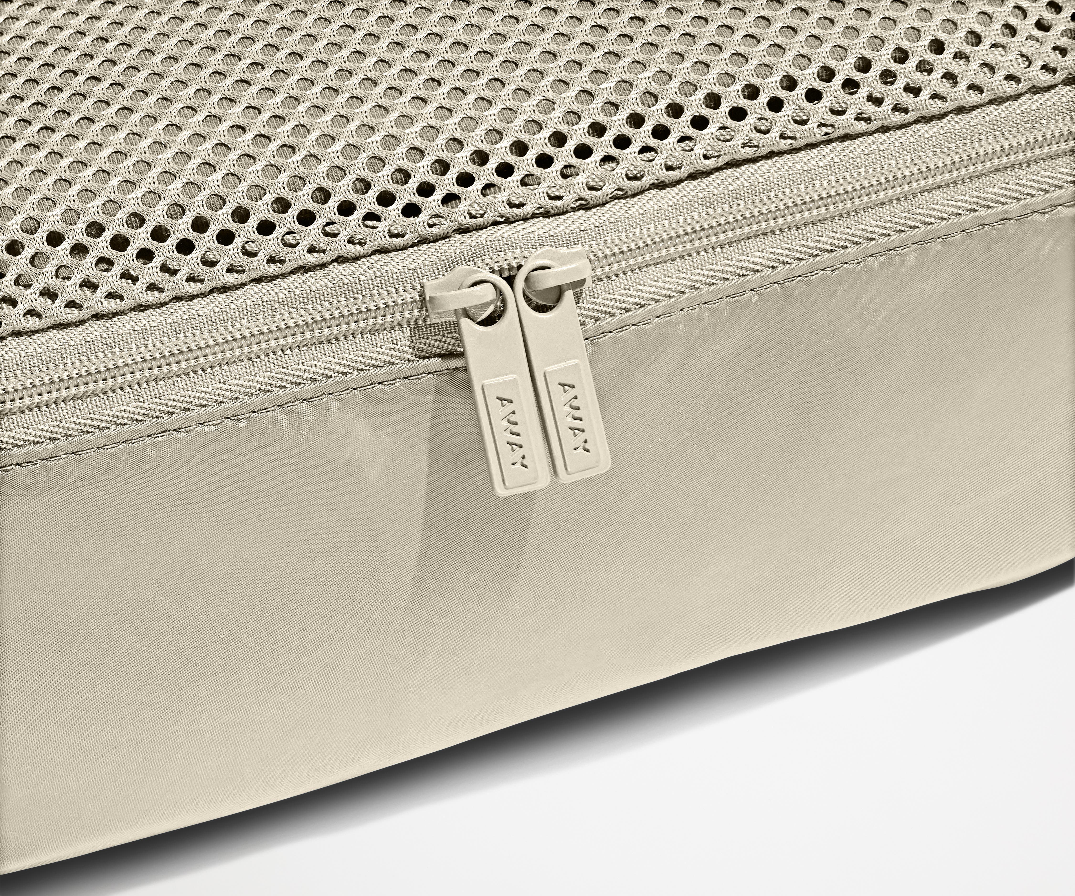 The Insider Packing Cubes in Salt White