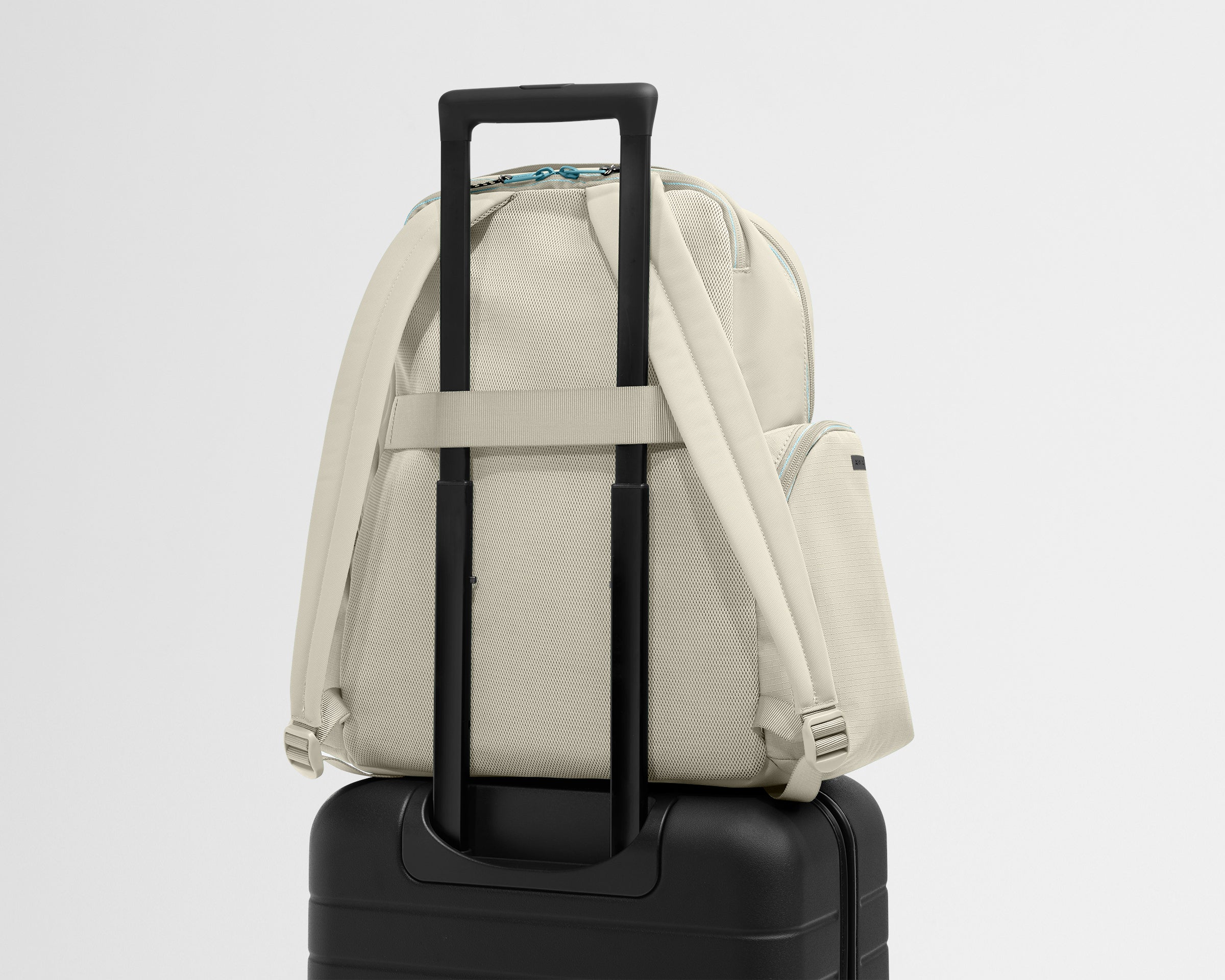 Sport Backpack in Salt White