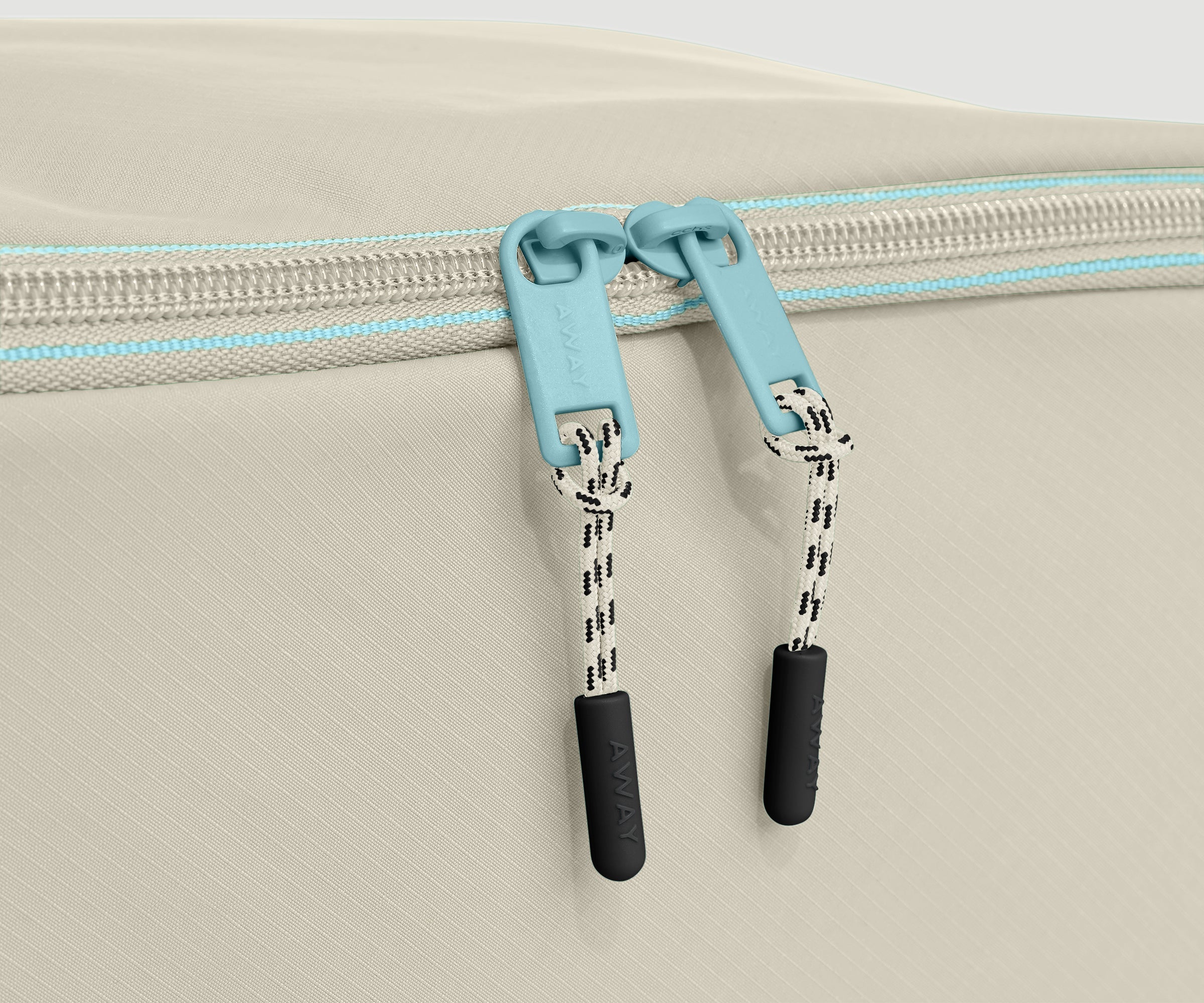 Running Shoe Cube in Salt White