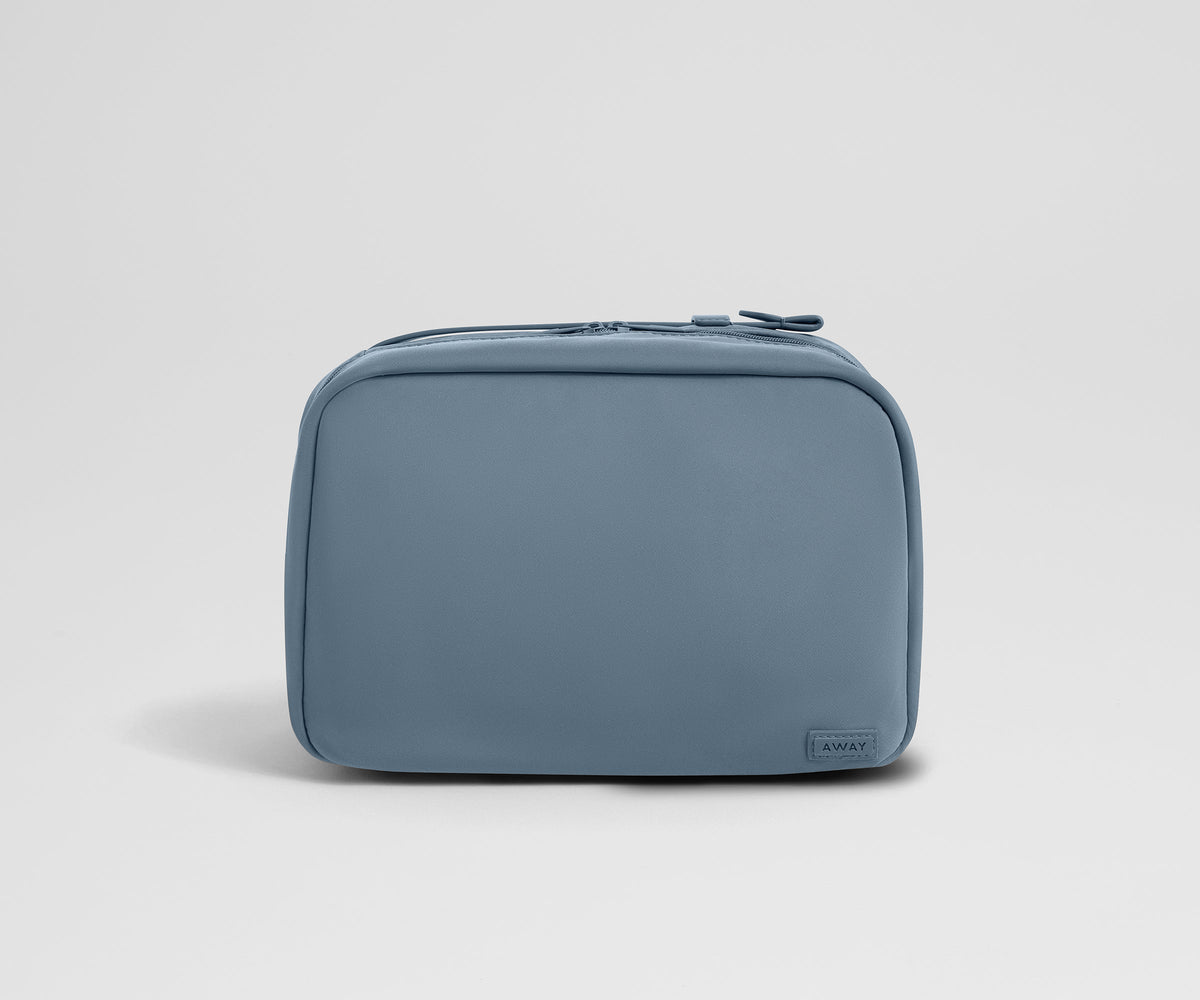 Hanging Toiletry Bag in Coast Blue
