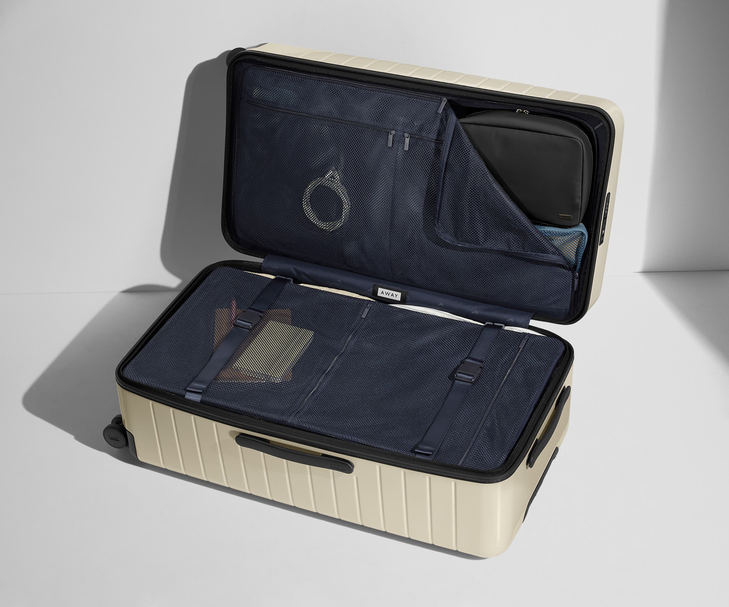 The Trunk in Salt White (Gloss)