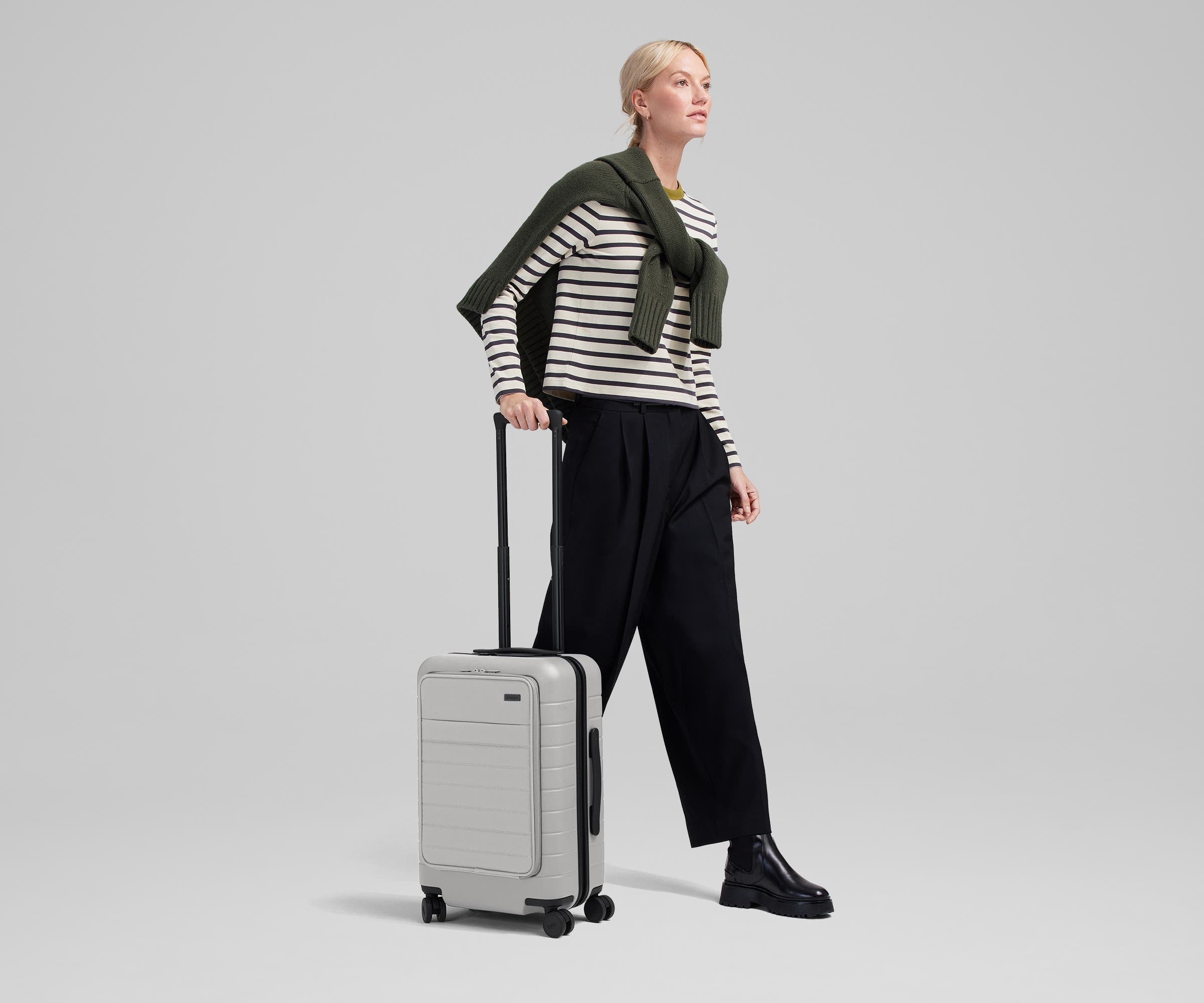 The Executive Carry-On in Cloud Gray