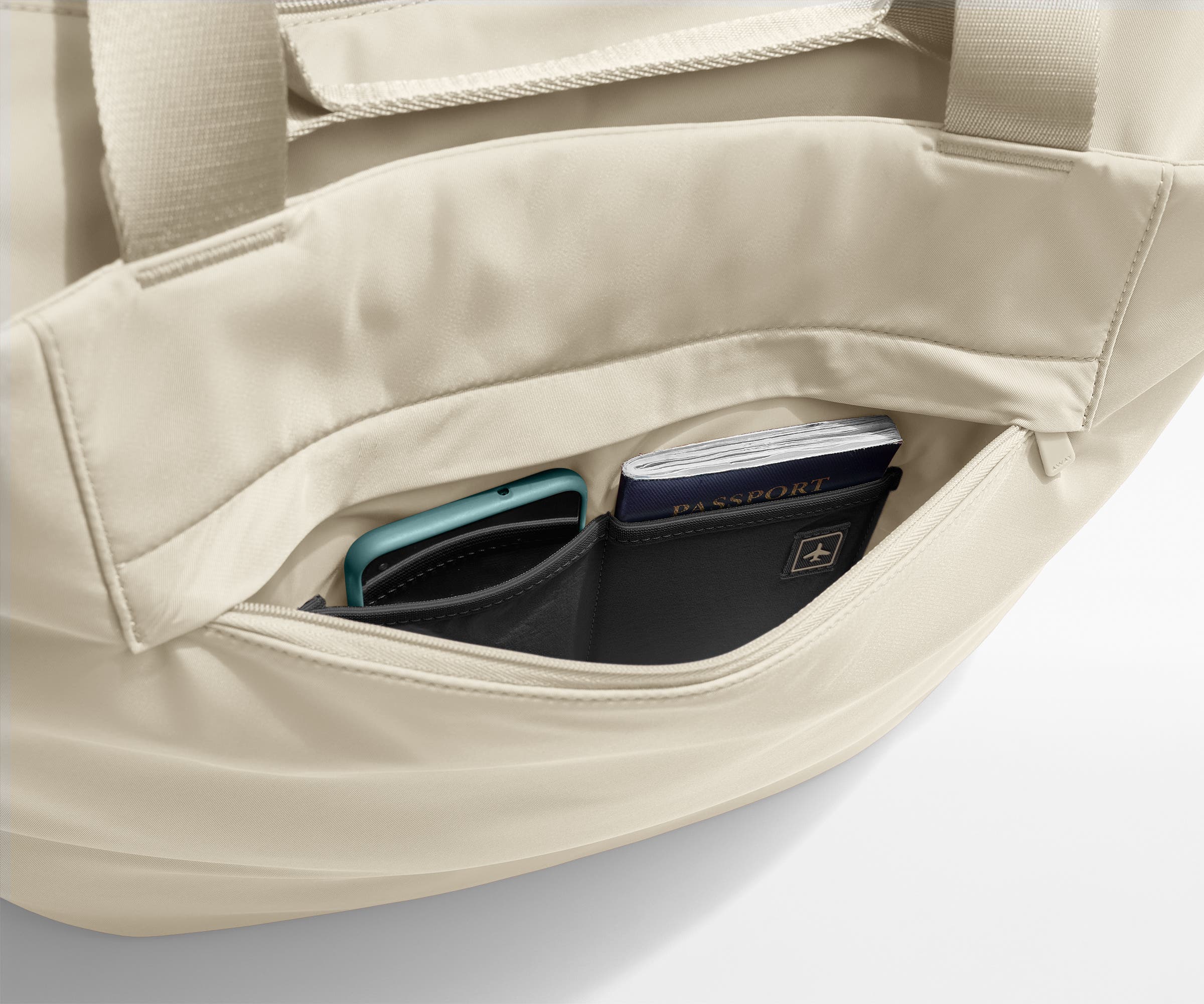 Large Featherlight Tote in Salt White