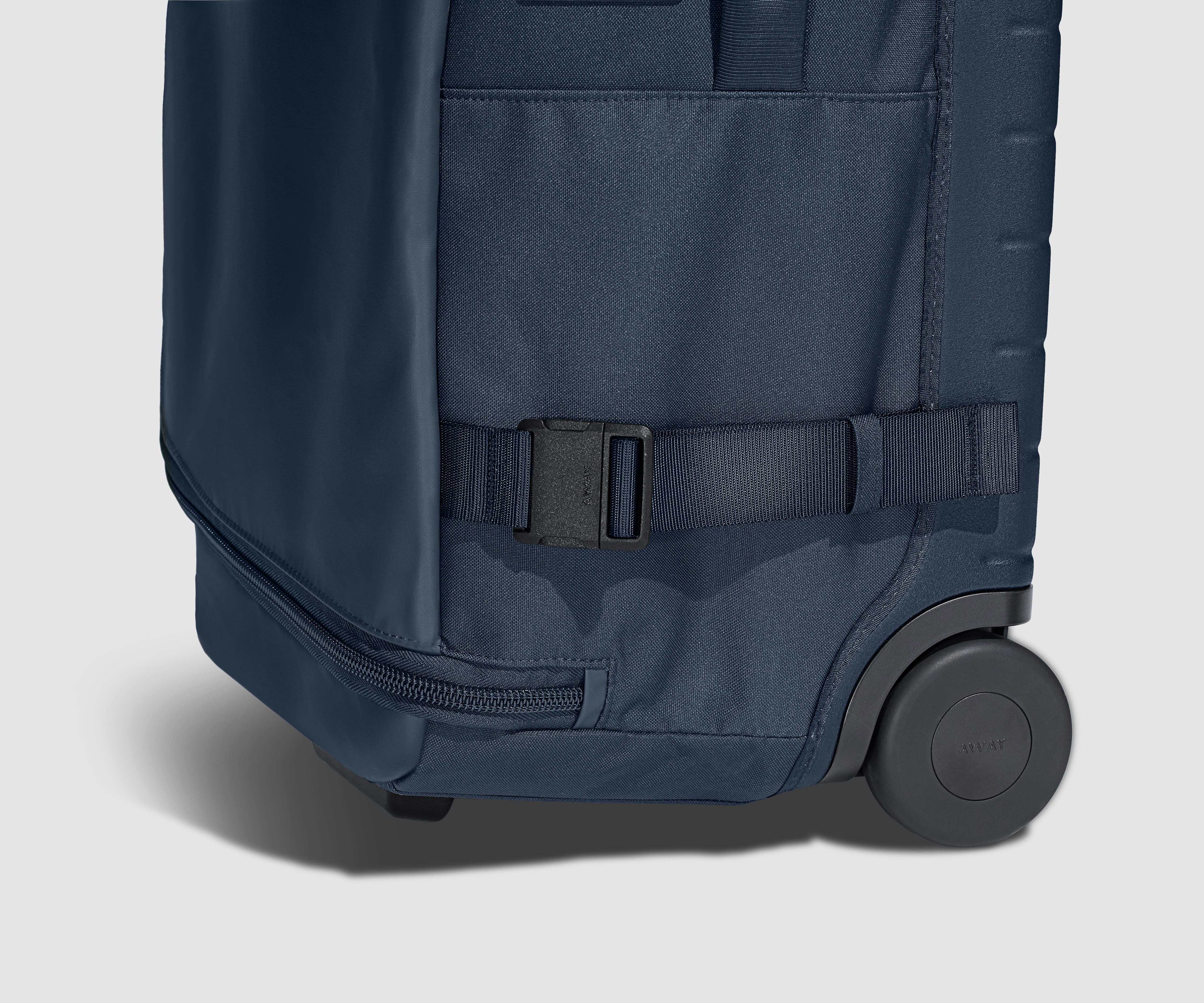 Active Rolling Duffle 85L in Navy Blue
